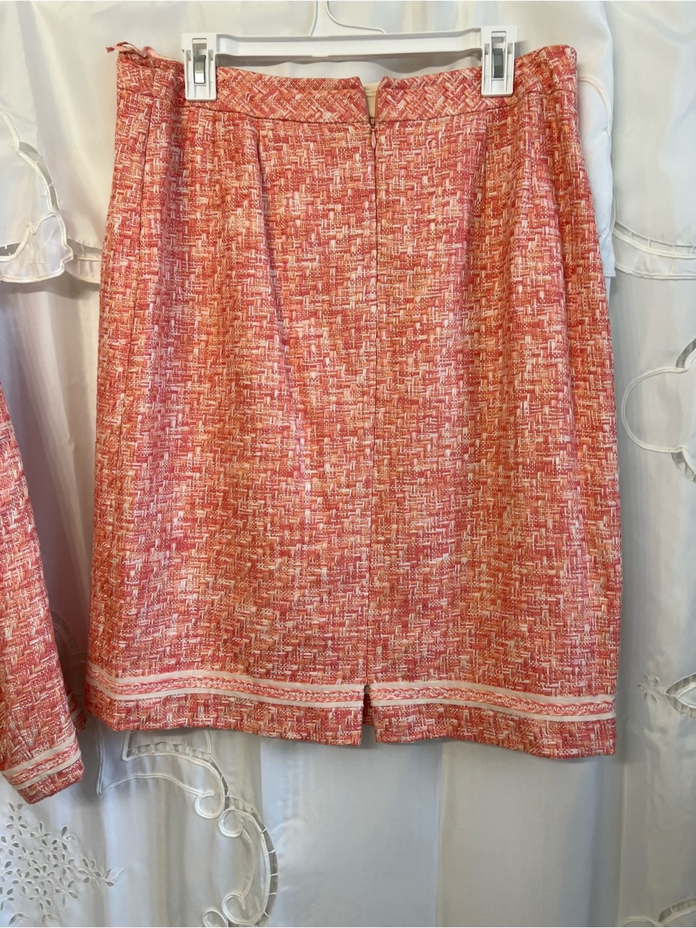 Louis Feraud Tweed Skirt Suit FR 46 US 14 XL Pink Coral Silk Lined 2 Piece - Picture 7 of 16